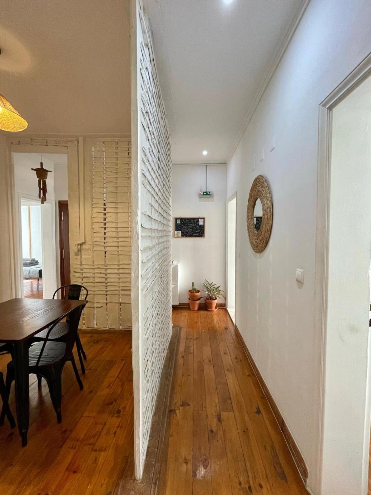 Central Lisbon Rooms In Palmira Shared Apartment For Surf Lovers Exterior foto